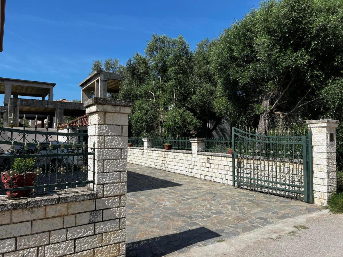 Dionysus Apartments & Studios Sívota 외부 사진