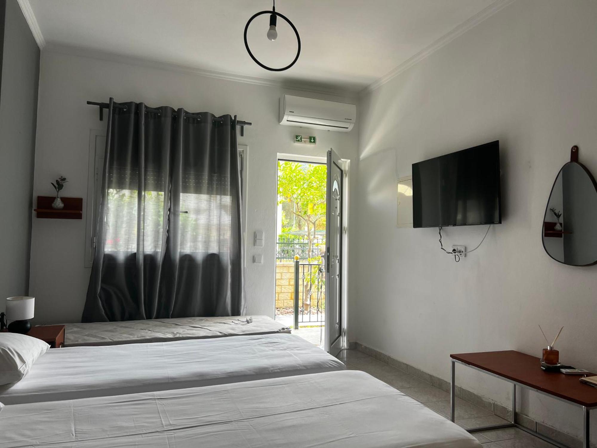 Dionysus Apartments & Studios Sívota 외부 사진